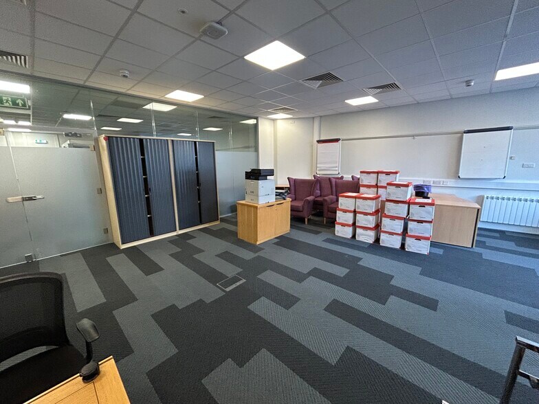 46 Castle St, Aberdeen for lease - Building Photo - Image 2 of 3