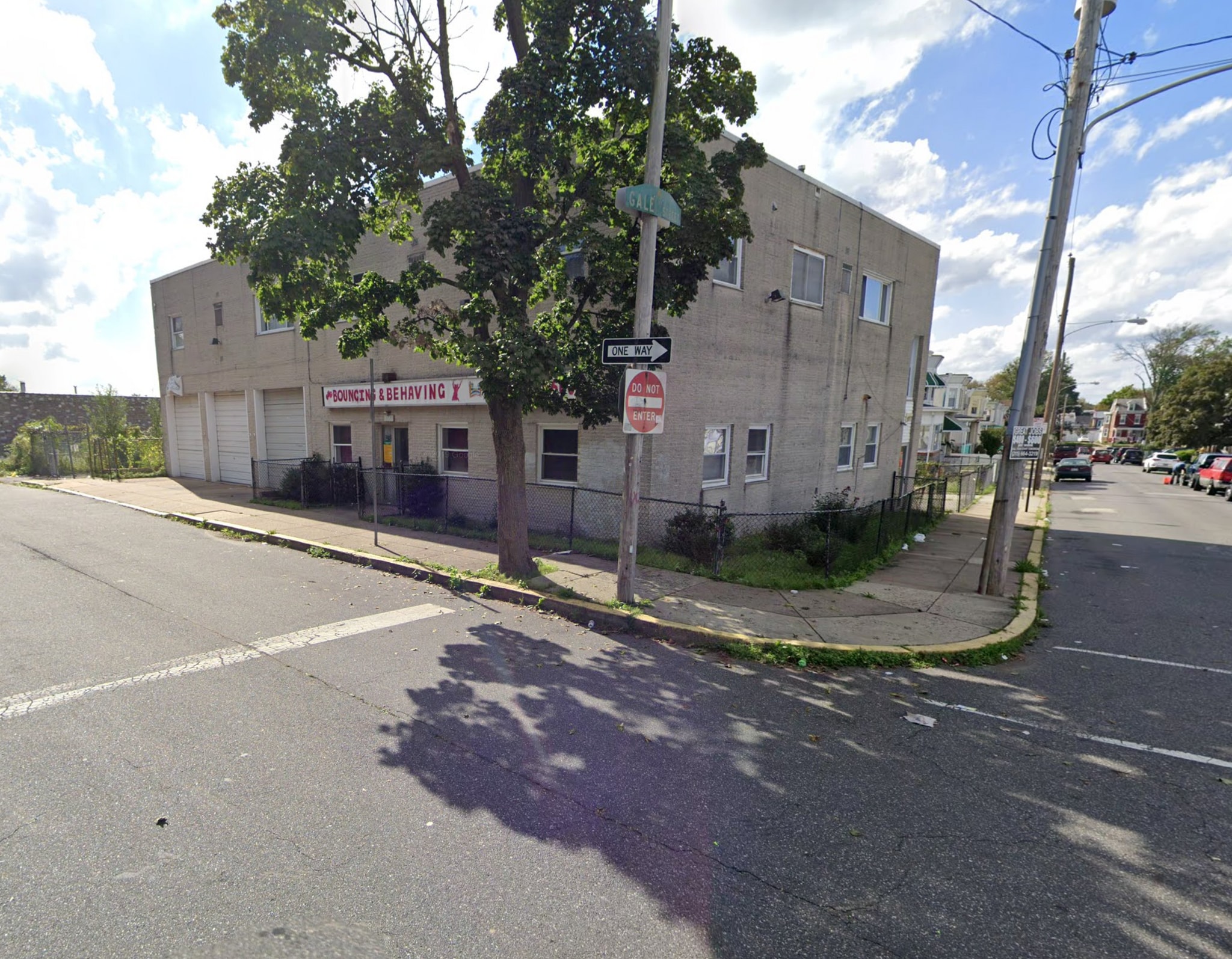 100-102 W Gale St + 101 W Clarkson +5500 portfolio of 3 properties for sale on LoopNet.com Building Photo- Image 1 of 6