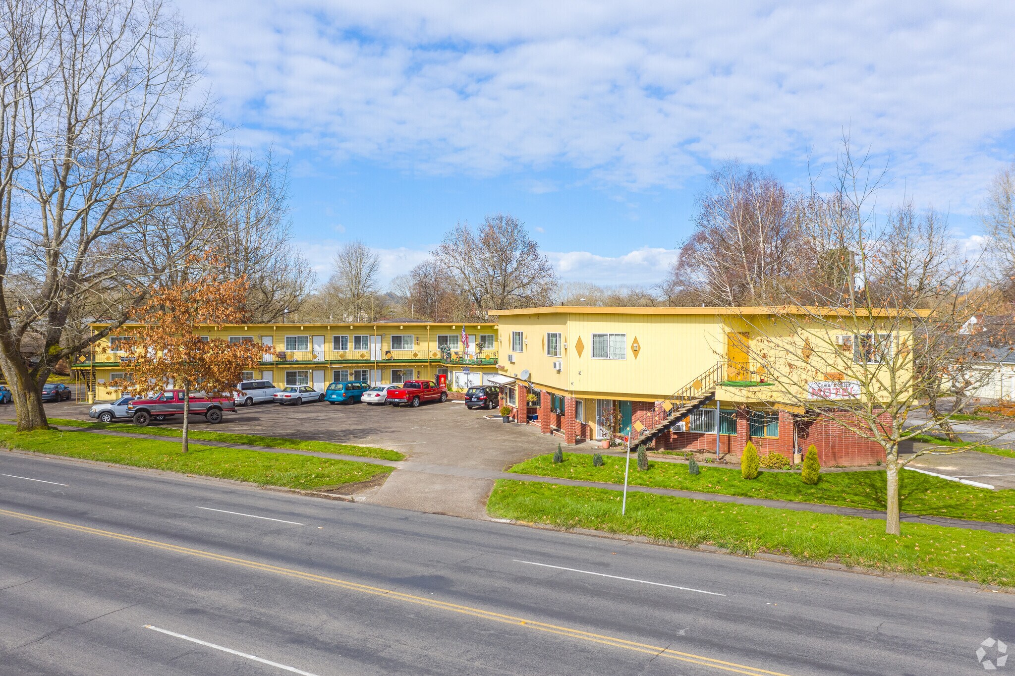 1822 Washington Way, Longview, WA for sale Primary Photo- Image 1 of 1