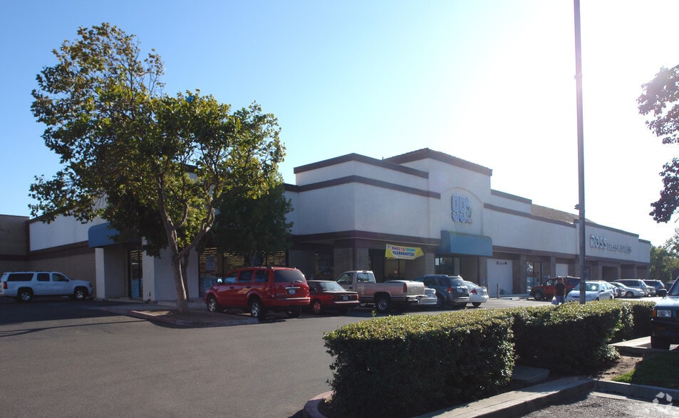 230-238 E Betteravia Rd, Santa Maria, CA for lease - Building Photo - Image 2 of 3
