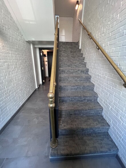 132 Mitchell St SW, Atlanta, GA for lease - Interior Photo - Image 3 of 13