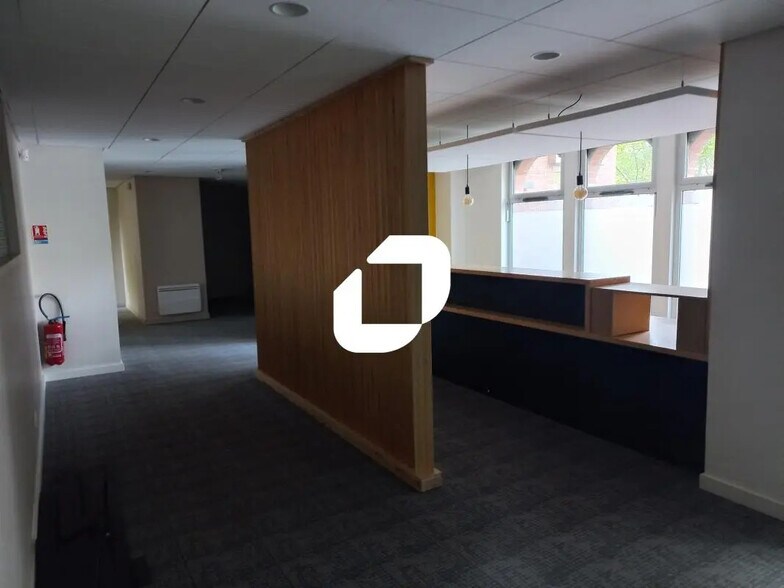 Office in Marcq-en-Baroeul for sale - Interior Photo - Image 2 of 10