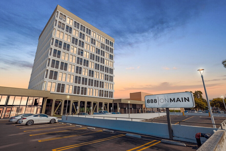 888 N Main St, Santa Ana, CA for sale - Building Photo - Image 2 of 20