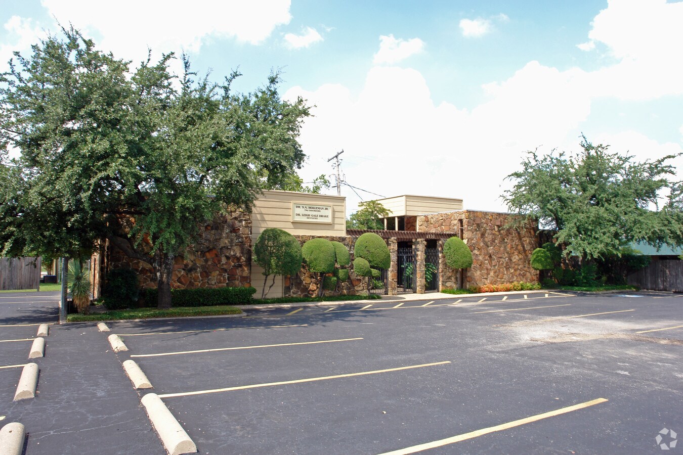 1116 S Henderson St, Fort Worth, TX 76104 Property Record