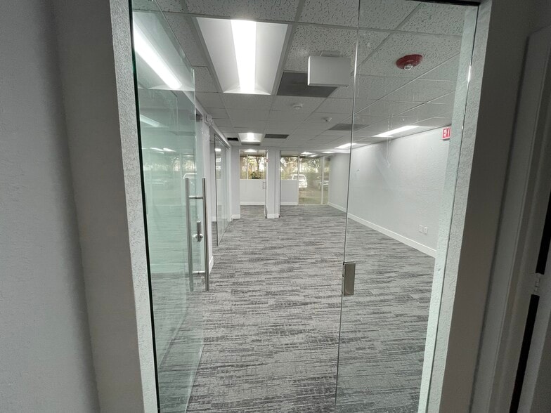 7800 Peters Rd, Plantation, FL for lease - Building Photo - Image 2 of 8