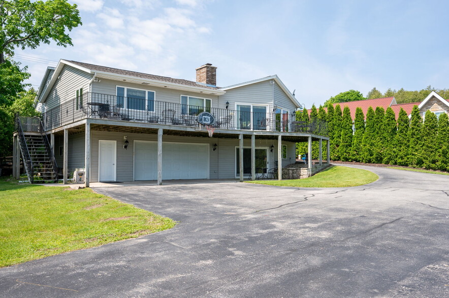 4084 Main St, Fish Creek, WI for sale - Building Photo - Image 3 of 49