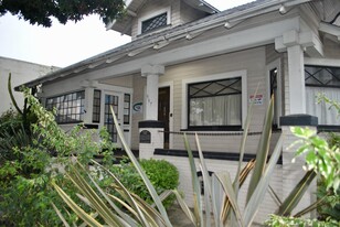 Dacy Fazio House - Parking Garage