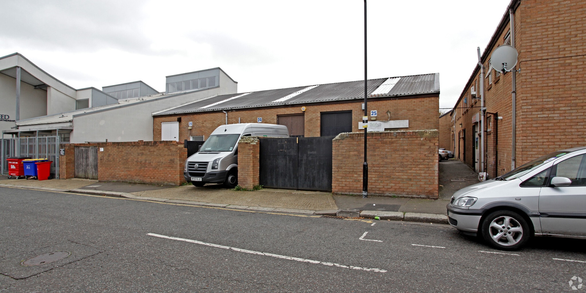 23-25 Bernard Rd, London for sale Primary Photo- Image 1 of 1