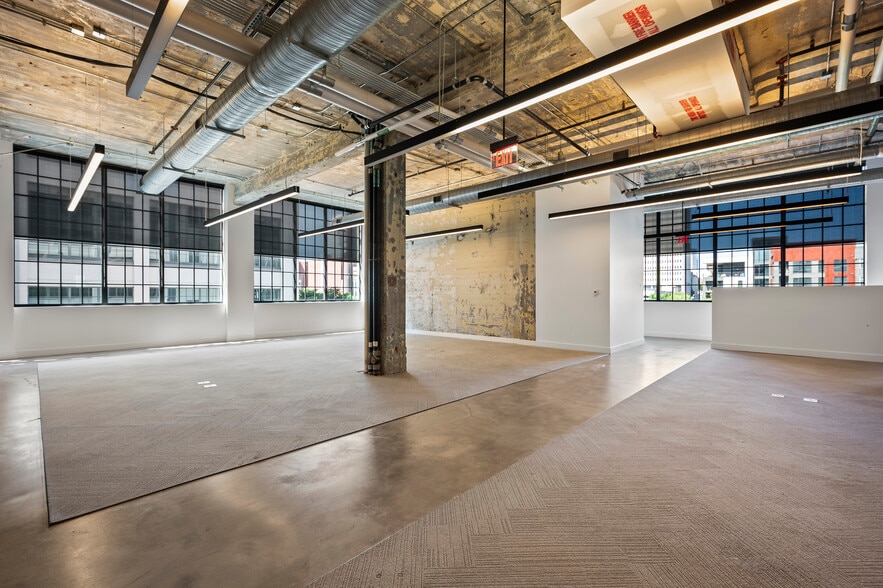 525 Vine St, Winston-Salem, NC for lease - Building Photo - Image 2 of 9