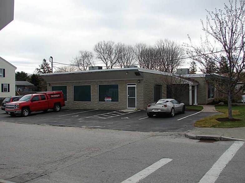 1018 Waterman Ave, East Providence, RI 02914