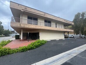 638-706 Silver Spur Rd, Rolling Hills Estates, CA for lease Building Photo- Image 2 of 9