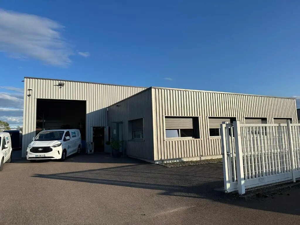 Flex in Chalon-sur-Saône for lease Building Photo- Image 1 of 6