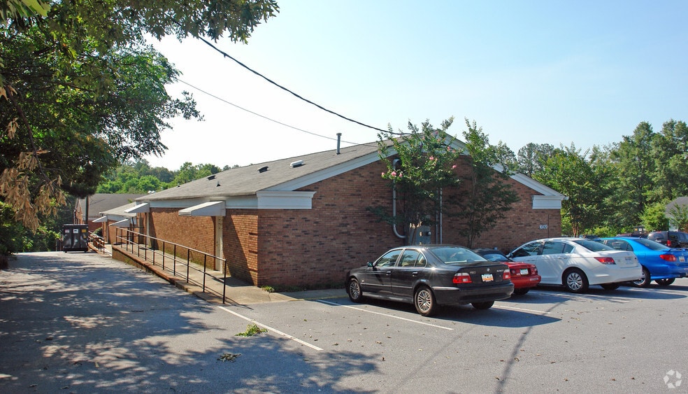 1009 Grove Rd, Greenville, SC for sale - Building Photo - Image 2 of 7