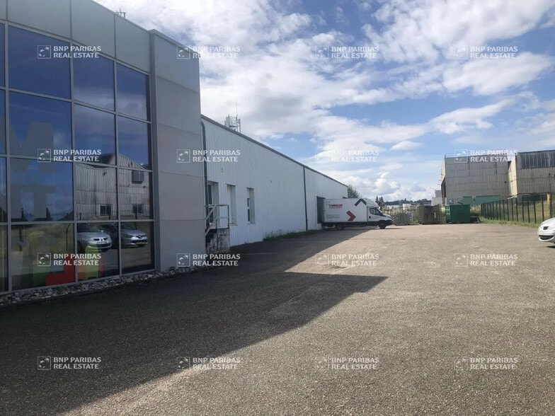 Flex in Metz for lease - Building Photo - Image 3 of 12