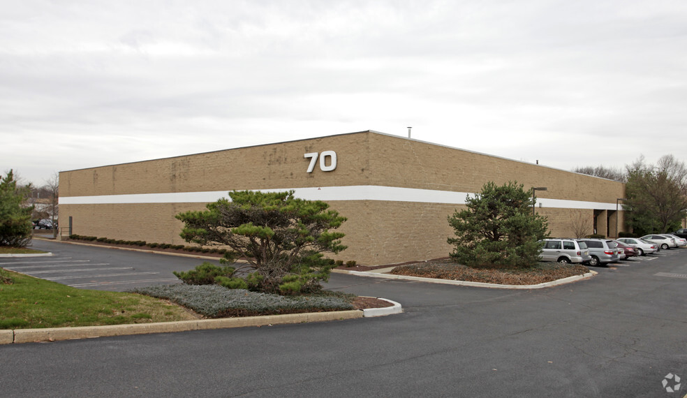 70 Ethel Rd W, Piscataway, NJ for lease - Building Photo - Image 1 of 11