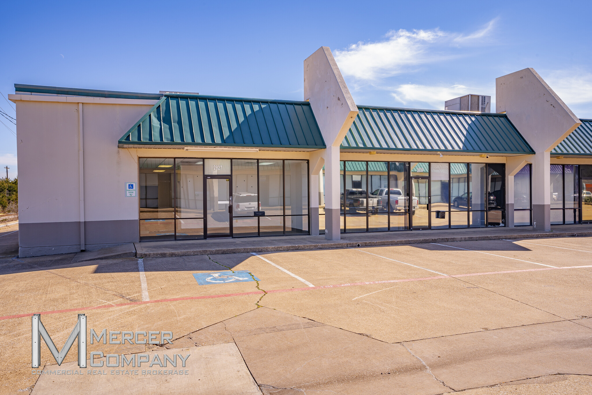 2837-2849 Galleria Dr, Arlington, TX for lease Building Photo- Image 1 of 5