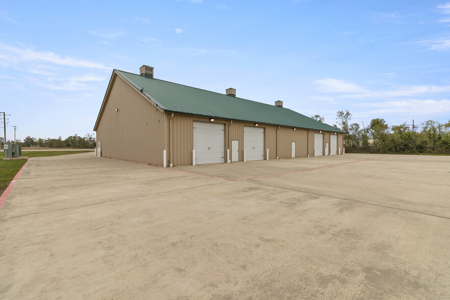 20007 FM 523, Angleton, TX for sale - Building Photo - Image 3 of 17