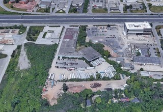482 S Service Rd E, Oakville, ON - AERIAL  map view