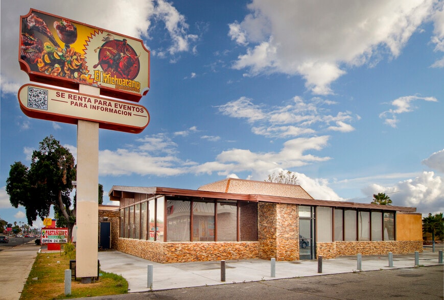 2020 E Florida Ave, Hemet, CA for sale - Building Photo - Image 1 of 18