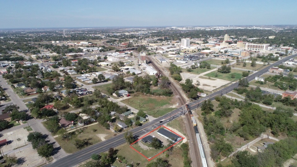 605 Martin Luther King Jr Dr, Temple, TX for lease - Primary Photo - Image 1 of 25