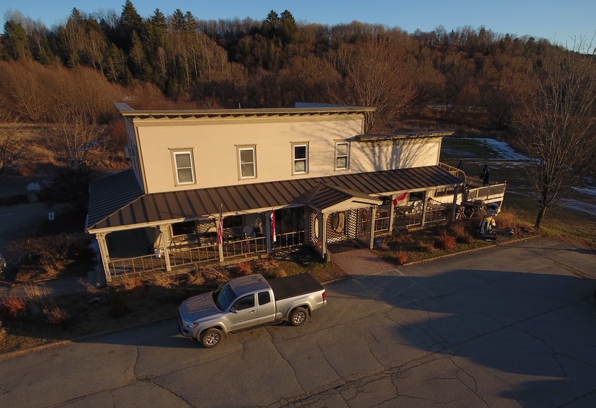 774 Main St, Lyndonville, VT for sale - Primary Photo - Image 1 of 1