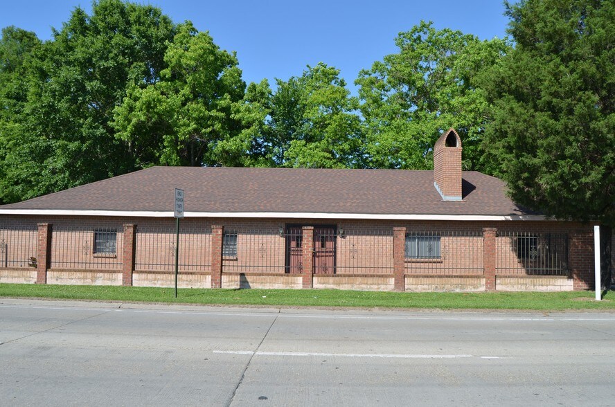 24405 Church St, Plaquemine, LA for sale - Building Photo - Image 1 of 1