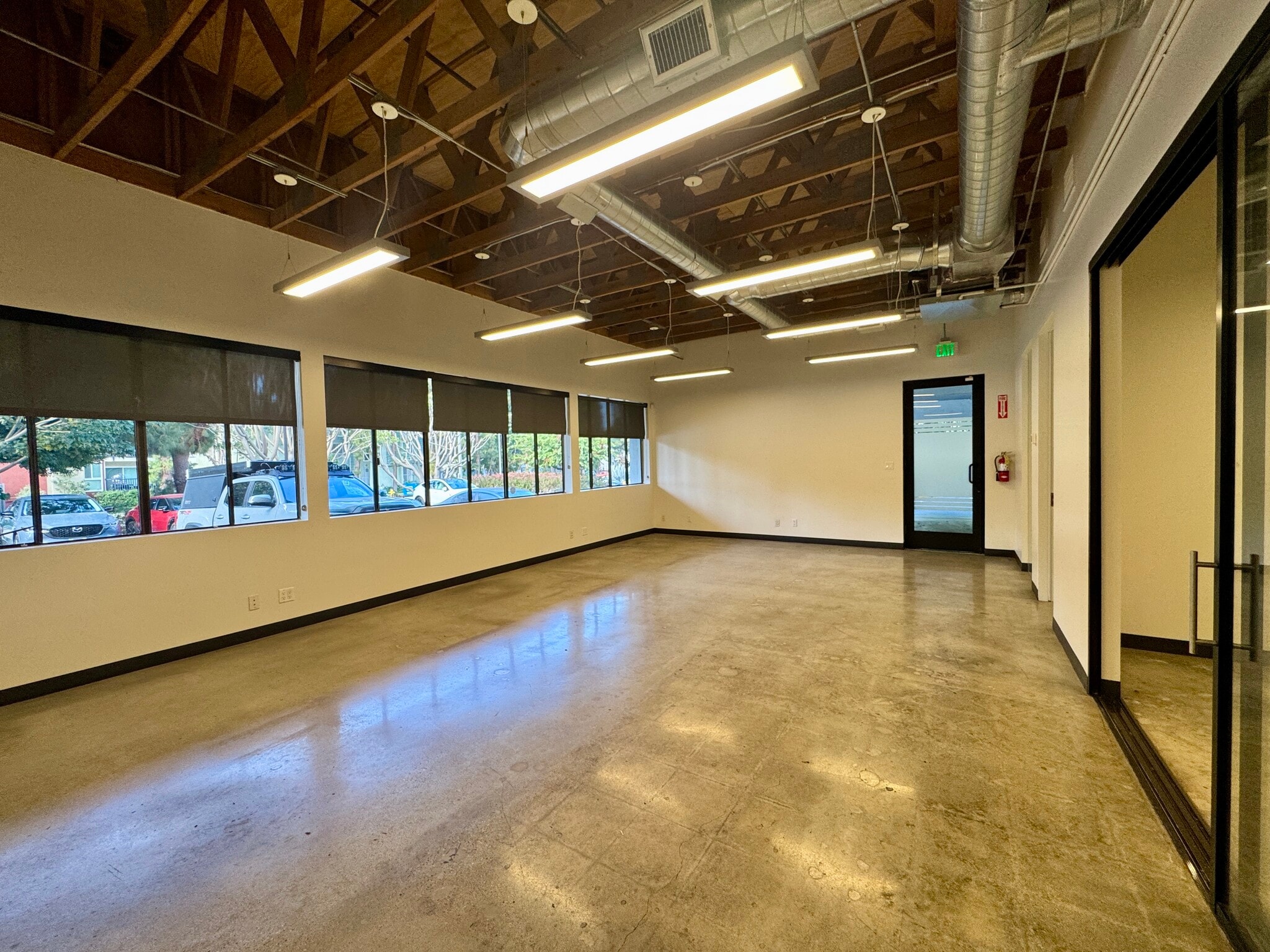 5839-5855 Green Valley Cir, Culver City, CA for lease Interior Photo- Image 1 of 5