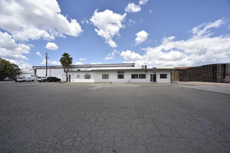 1891 Market St, Stockton, CA for sale - Primary Photo - Image 1 of 15