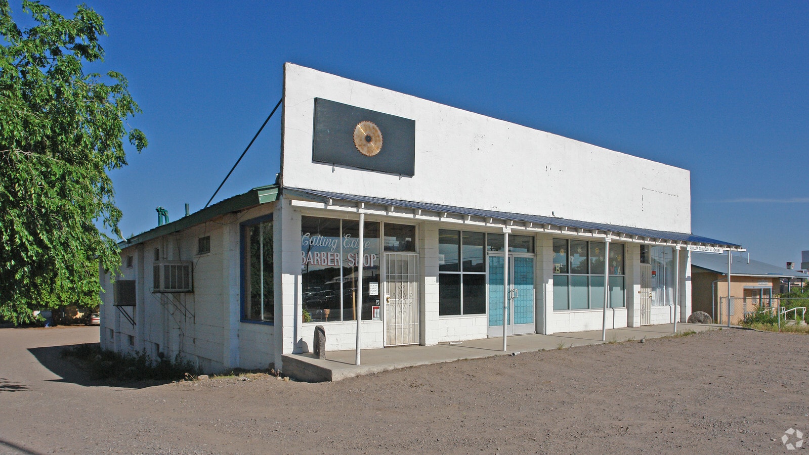 710 N Riverside Dr, Espanola, NM 87532