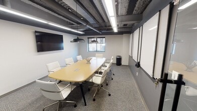 520 Hamilton St, Allentown, PA for lease Interior Photo- Image 2 of 10