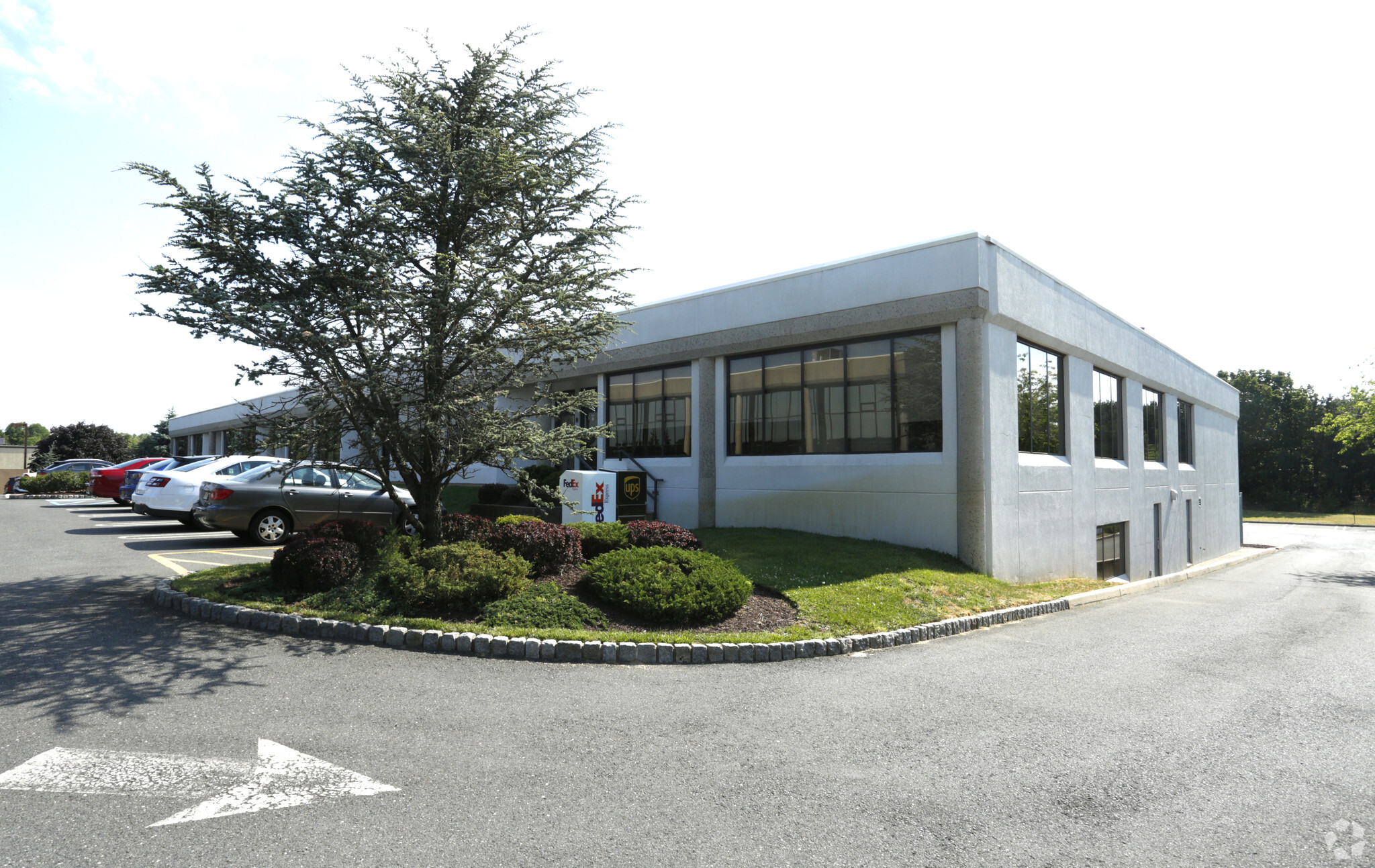 1720 State Route 34, Wall Township, NJ for lease Primary Photo- Image 1 of 4