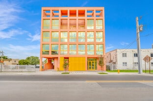 Project Peach 2nd Floor Office - Bar