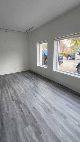 198 NE 6th Ave, Delray Beach, FL for lease - Commercial Listing Video - Image 2 of 11