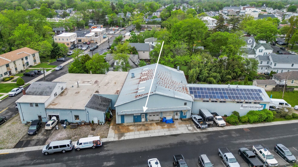 5 Mount Ln, Manasquan, NJ for sale - Building Photo - Image 2 of 5