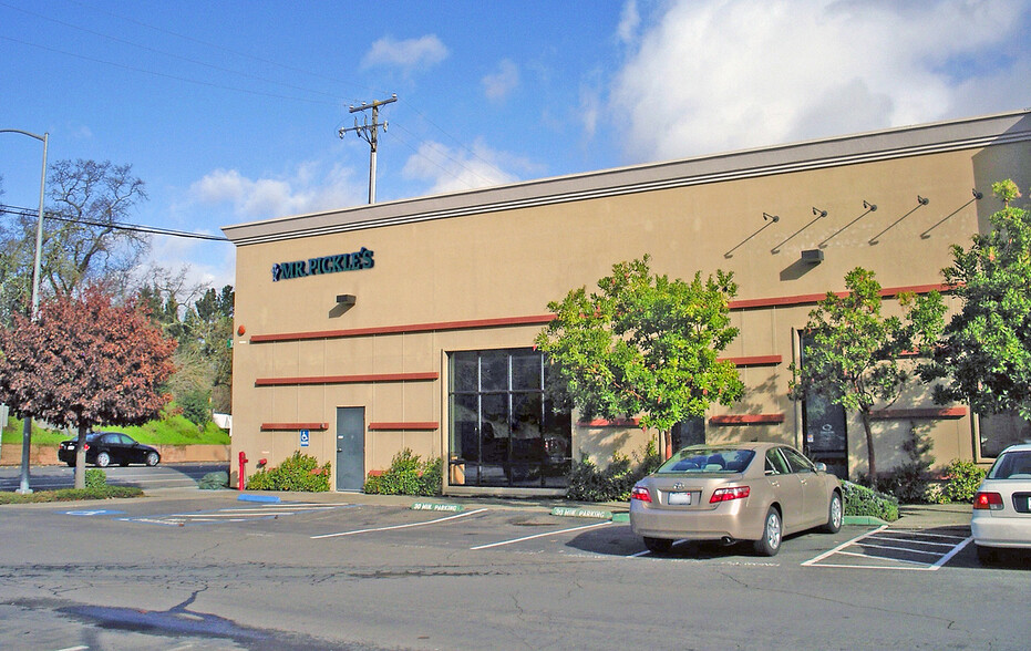 4100 Montgomery Dr, Santa Rosa, CA for lease - Building Photo - Image 1 of 4