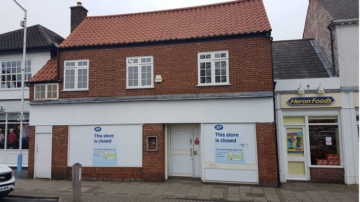 19-21 The Square, Hessle for sale Primary Photo- Image 1 of 1