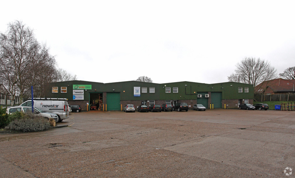 Hever Rd, Edenbridge for lease - Building Photo - Image 1 of 6