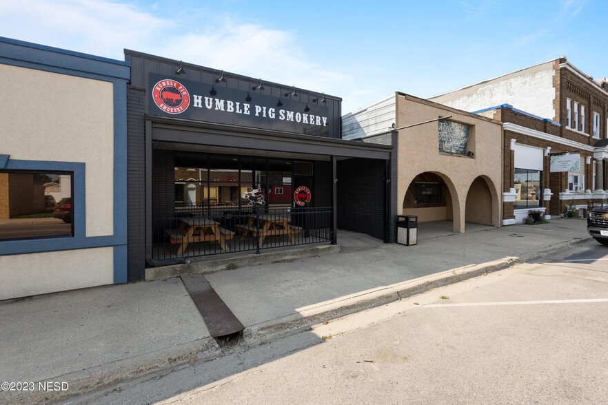 411 3rd Ave, Clear Lake, SD for sale - Building Photo - Image 1 of 18