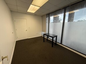 3325 Hollywood Blvd, Hollywood, FL for lease Interior Photo- Image 2 of 3