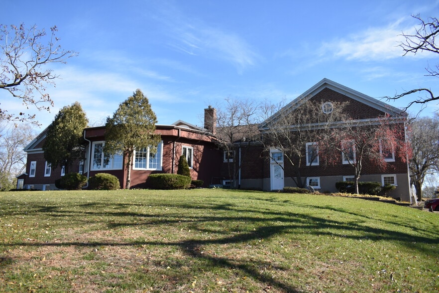 3005 S Riverside Dr, Beloit, WI for sale - Primary Photo - Image 1 of 1