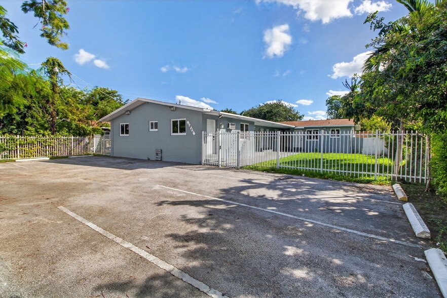 1864 NW 28th St, Miami, FL for sale - Building Photo - Image 1 of 22