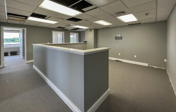 5-1000 Franklin Village Dr, Franklin, MA for lease Building Photo- Image 2 of 7