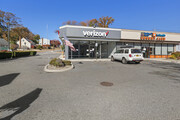 71 Forest Ave, Glen Cove NY - Convenience Store