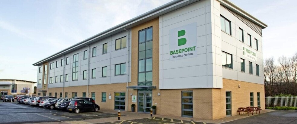 1-75 Oakfield Close, Tewkesbury for lease - Building Photo - Image 2 of 13