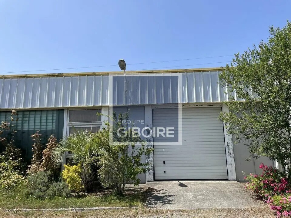 Industrial in Le Rheu for lease Building Photo- Image 1 of 7