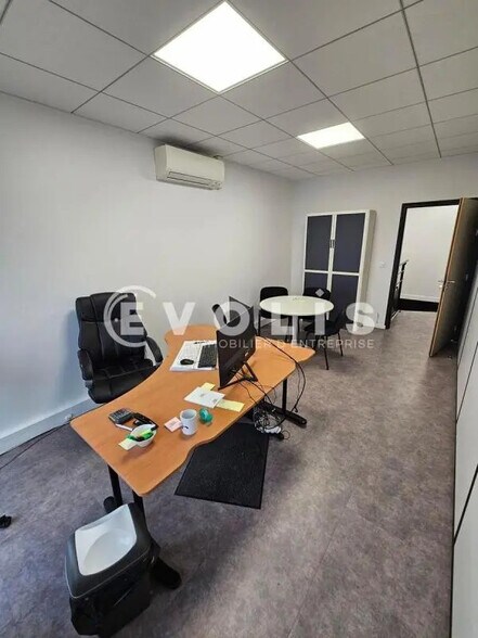 Office in Bailly-Romainvilliers for lease - Interior Photo - Image 2 of 4