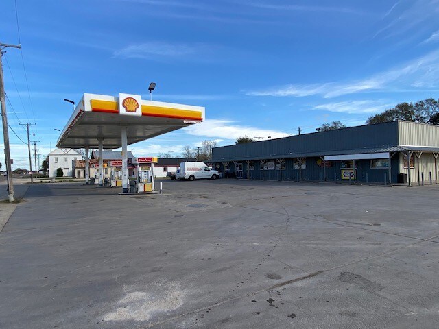 689 FM 616, Blessing, TX for sale - Primary Photo - Image 1 of 1