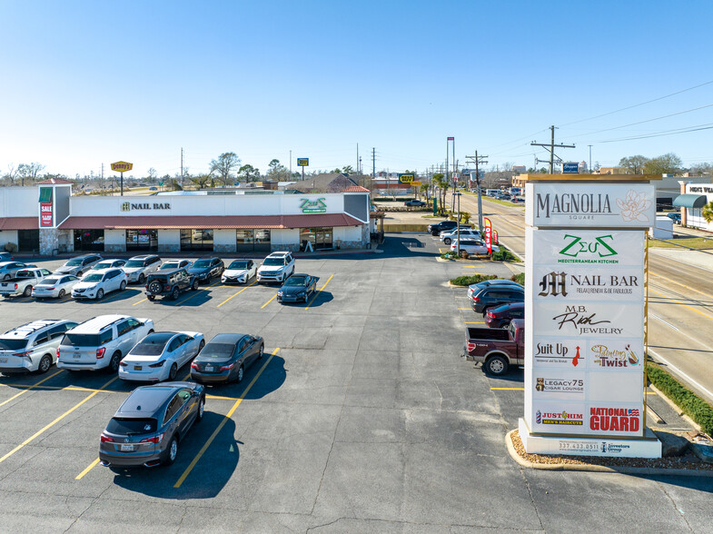 603-615 W Prien Lake Rd, Lake Charles, LA for lease - Building Photo - Image 3 of 4