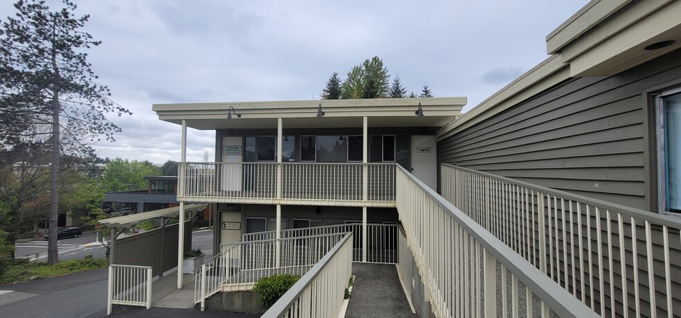 3003 81st Pl SE, Mercer Island, WA for lease - Building Photo - Image 2 of 5