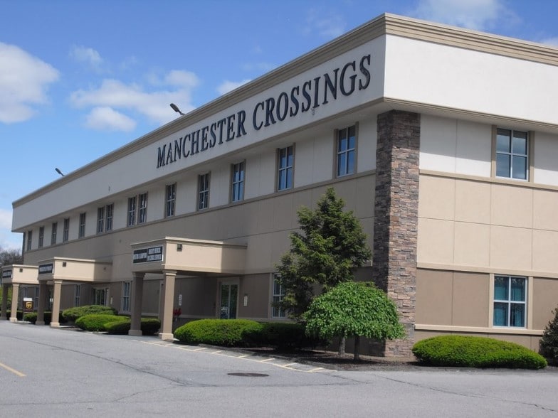 301 Manchester Rd, Poughkeepsie, NY for lease - Building Photo - Image 1 of 8